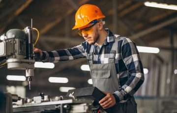 Manutenção e reforma de equipamentos industriais